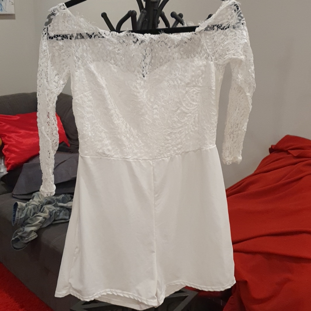 Lace floral romper